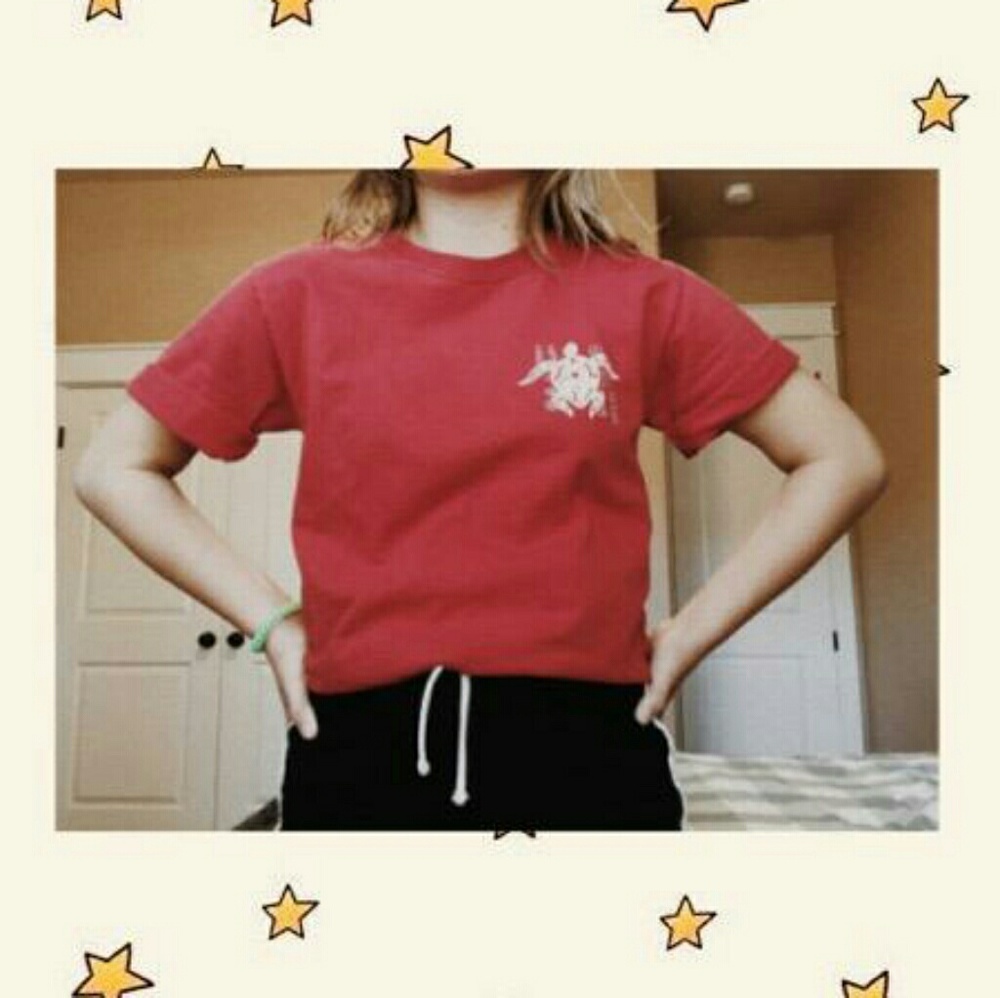 red maui t-shirt